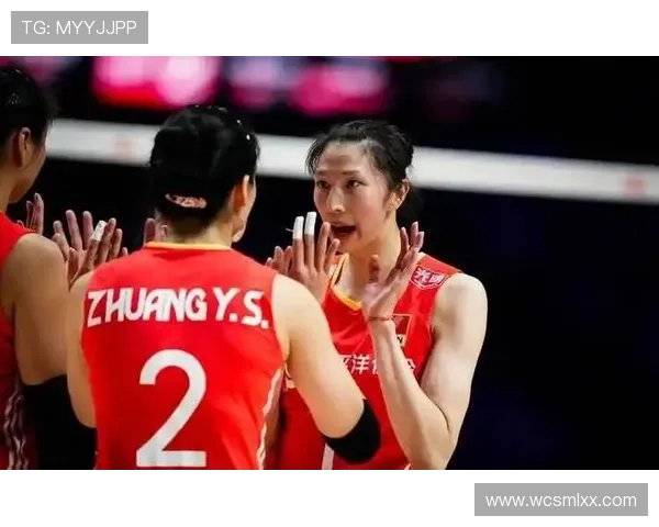 中国女排连克强敌勇夺世界联赛冠军再掀全民体育热潮