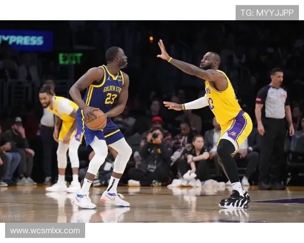詹姆斯连续三场大三双勇士再度遭遇惨败湖人展现强大实力