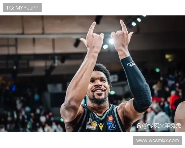 世界体坛风云再起各国运动员冲击年度冠军荣誉赛场竞争更趋激烈再